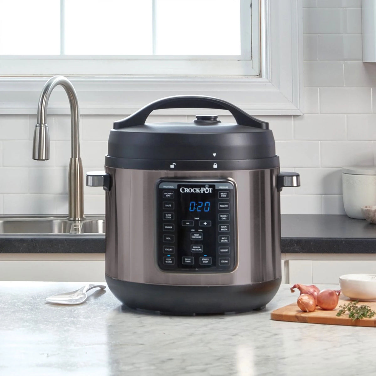 8 Quart 15 Function Crock Multi-Cooker with Lid V251419