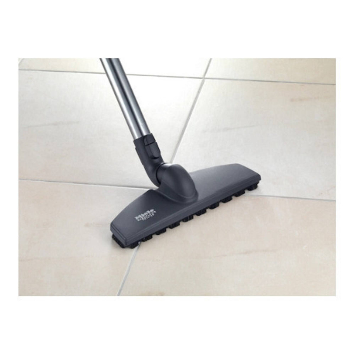 Bagless Canister Vacuum Cleaner N82639