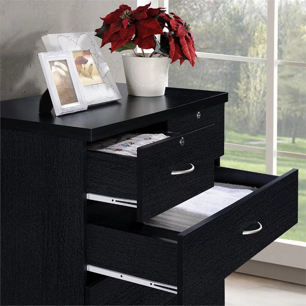 7 Drawer Wood Chest Set with Locks in Black K823142