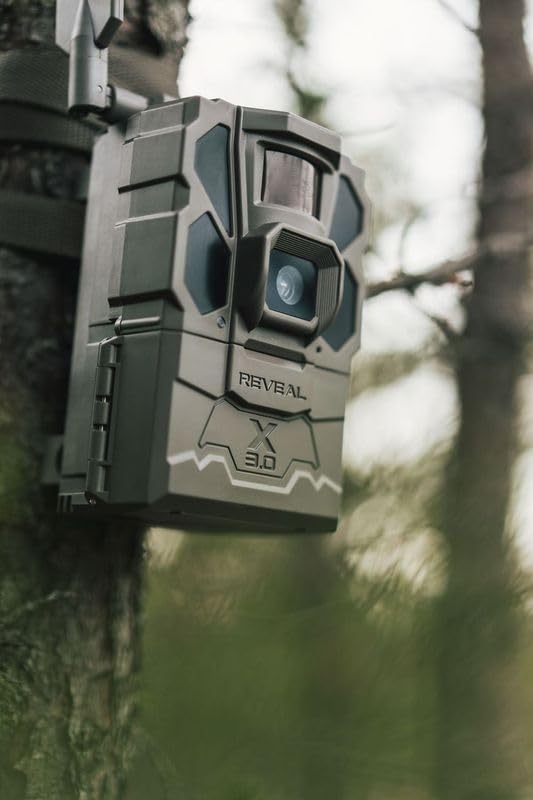 Cellular Trail Camera with 32GB SD Card T77588