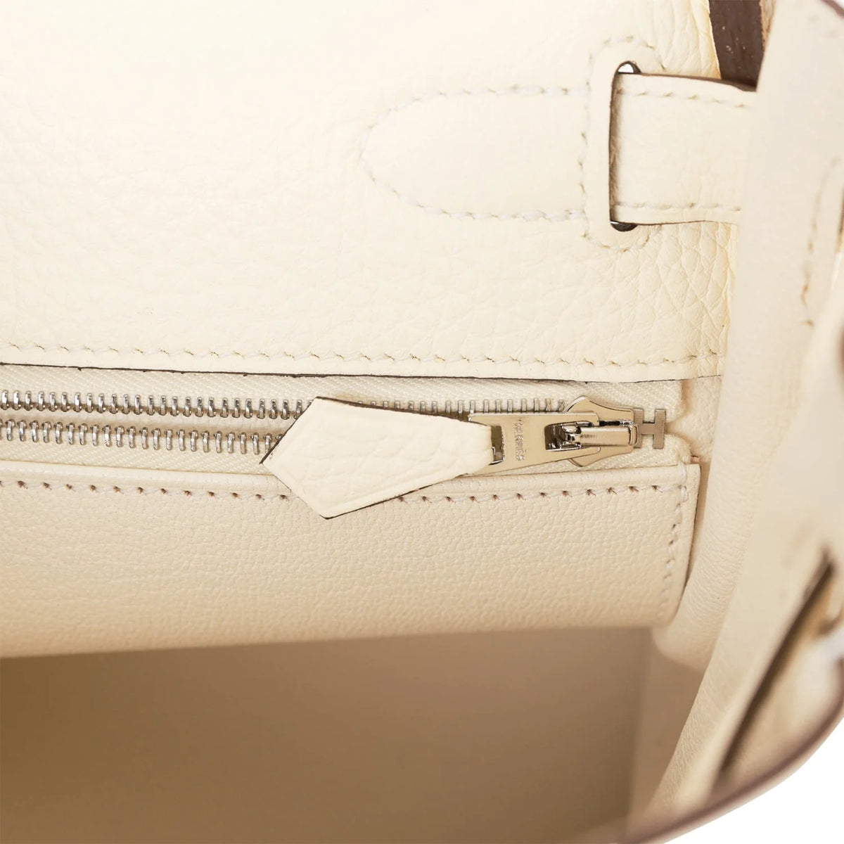 Kelly 28 Nata Clemence Palladium Hardware S15305