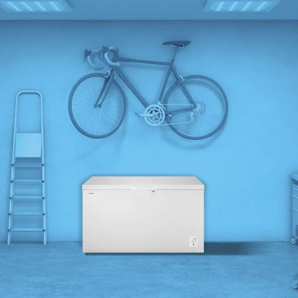 14.7 Cu. Ft. White Chest Freezer J6279